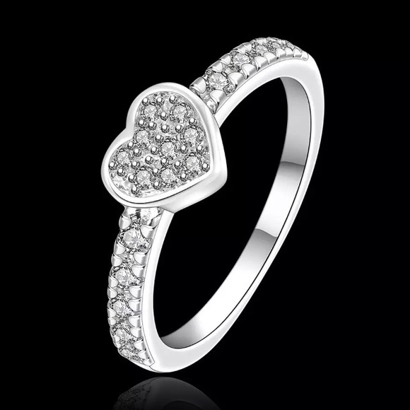 925 Sterling silver simulated diamond heart ring - Picture 3 of 6